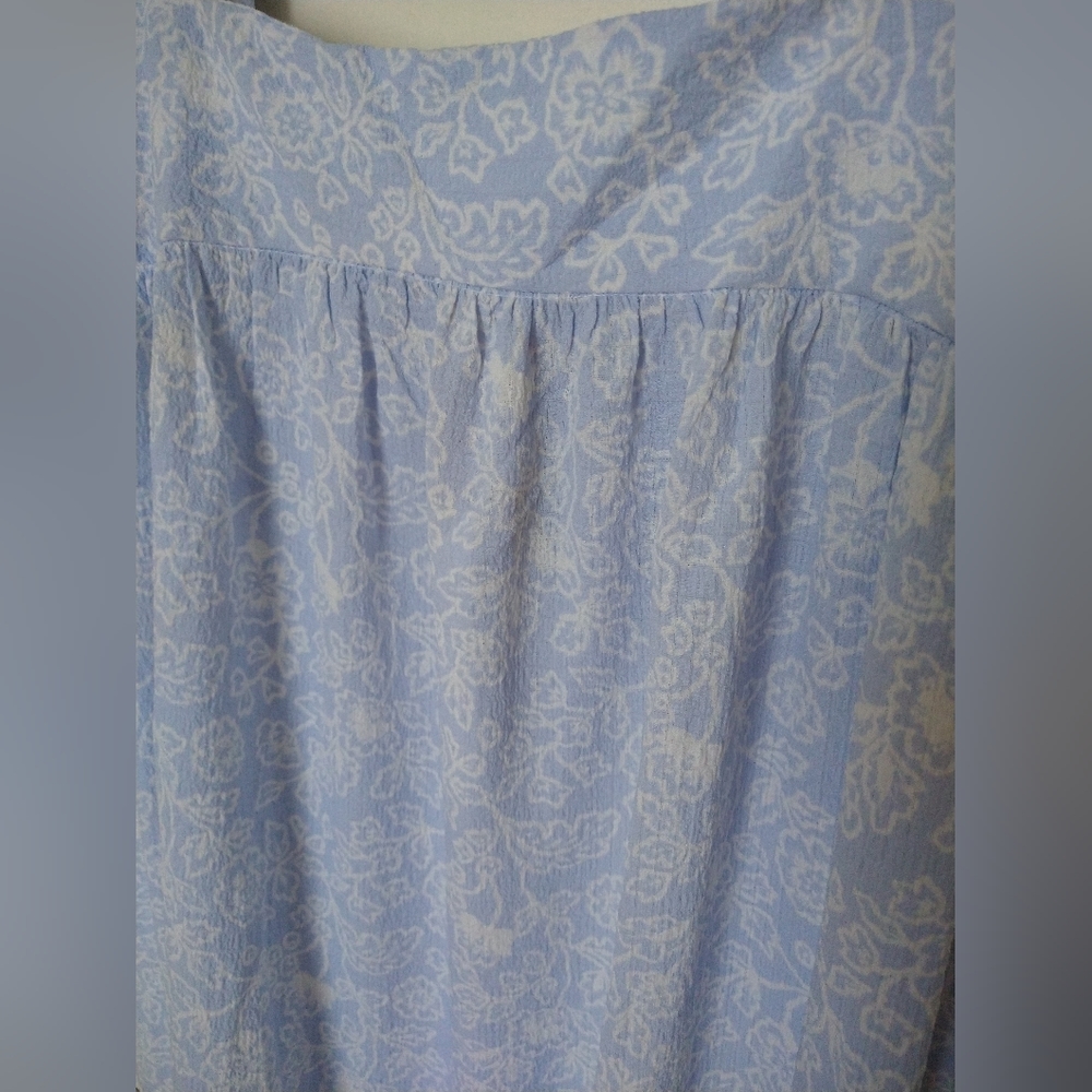 By the River Midi Flutter Sleeve Floral Dress NWT - Picture 4 of 10